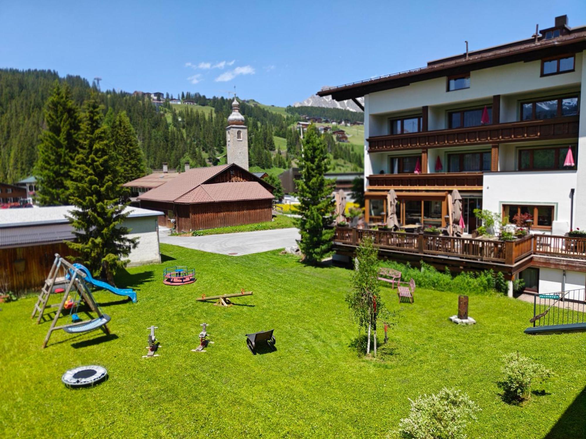 Pension Cafe Fritz Lech am Arlberg Exterior photo
